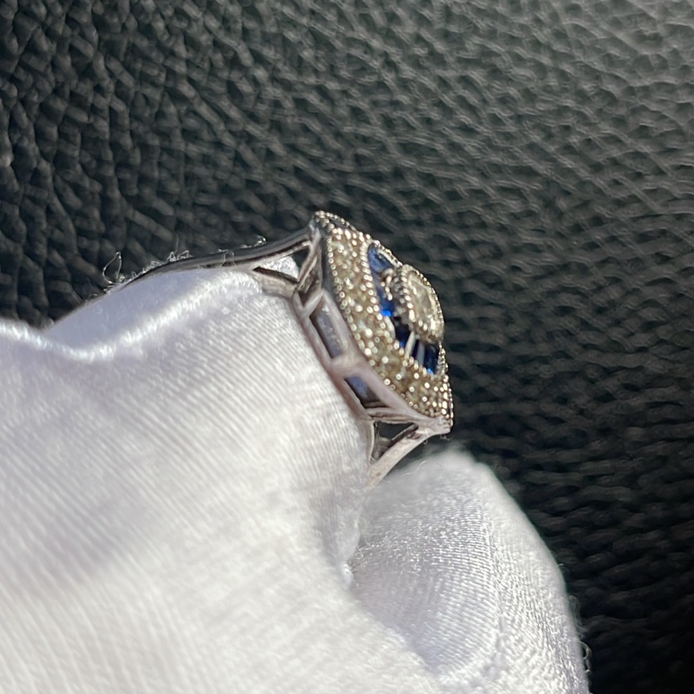 Beautiful ring silver 925 sterling size 8 teardrop blue/white cubic zirconia - Picture 11 of 14